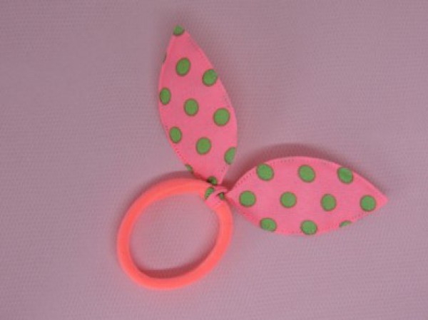 elastiek roze met groene stippen